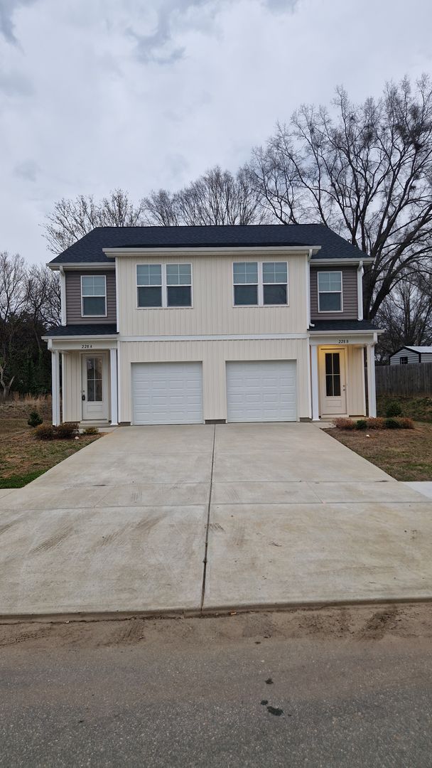 Mooresville Townhome: 228 Hillcrest Drive