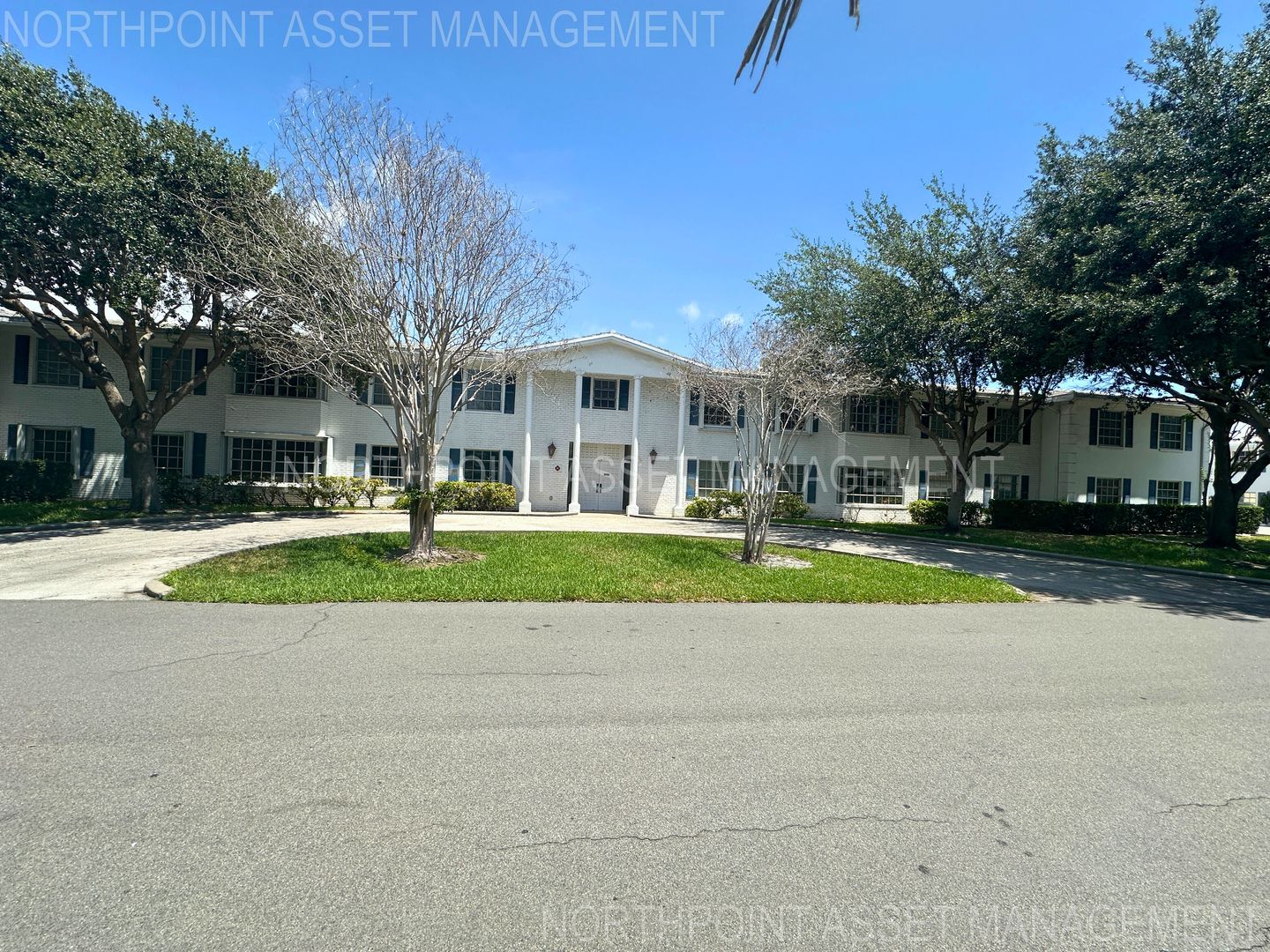 Fort Lauderdale House: 2171 NE 66th St APT 812