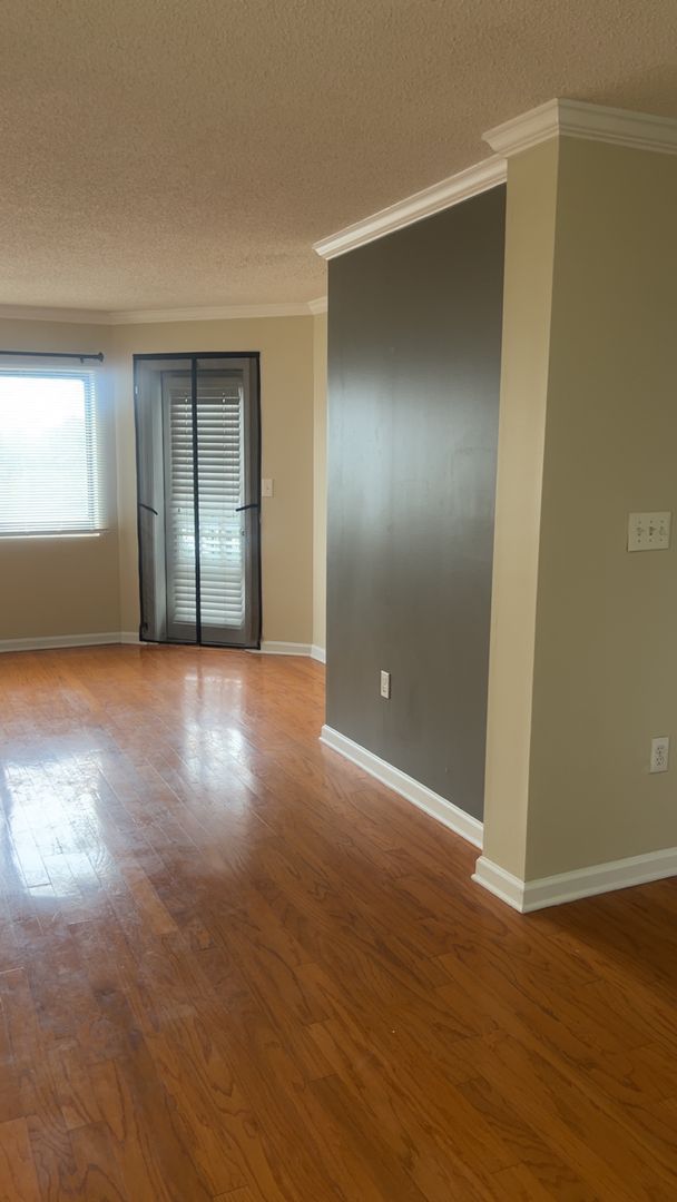 Atlanta Condo: 795 Hammond Dr