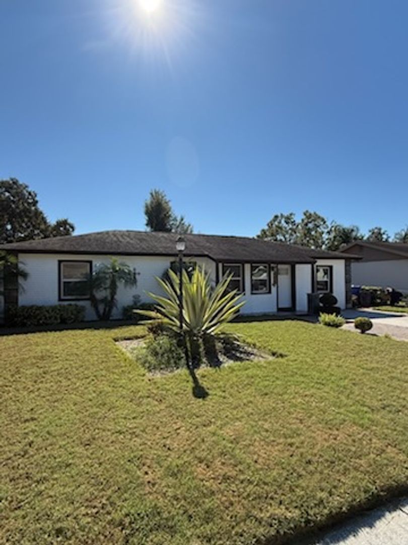 Tampa House: 4427 Tuna Dr