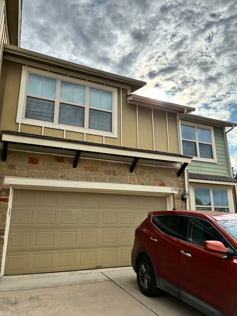 Round Rock House: 1620 Bryant Dr Unit 2306