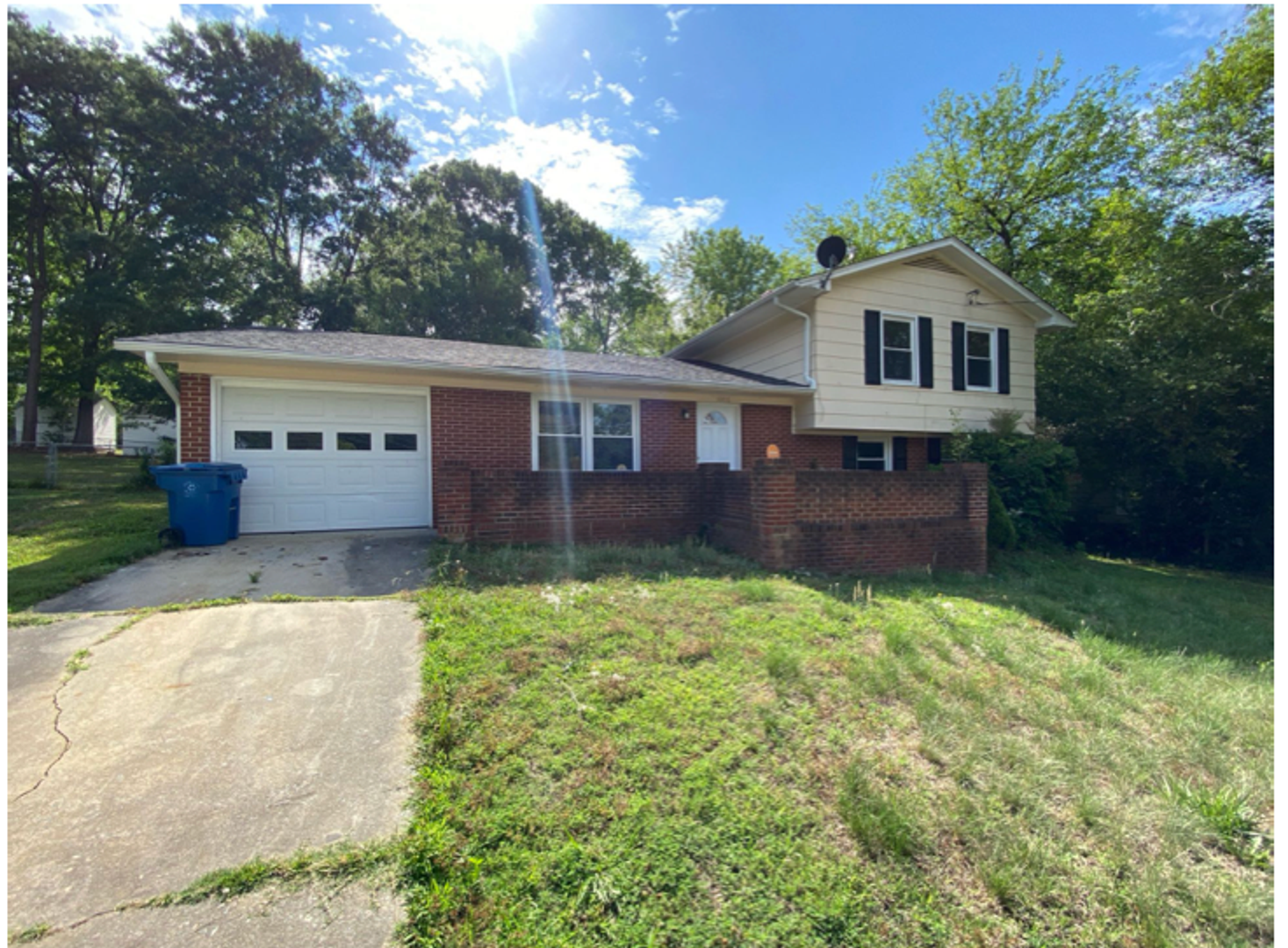 Durham House: 1008 Benning St