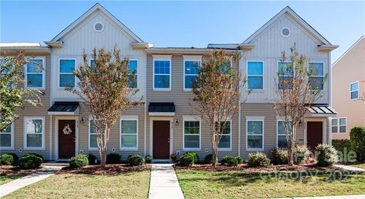 Bright 2BR 2.5BA Home w/ Granite + Huge Island • Loft in Fort Mill