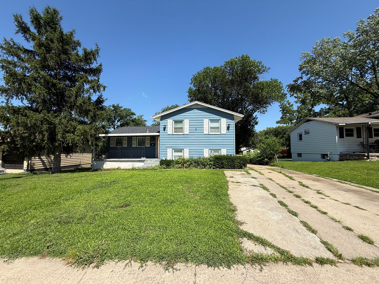Kansas City House: 4214 Hardesty Ave
