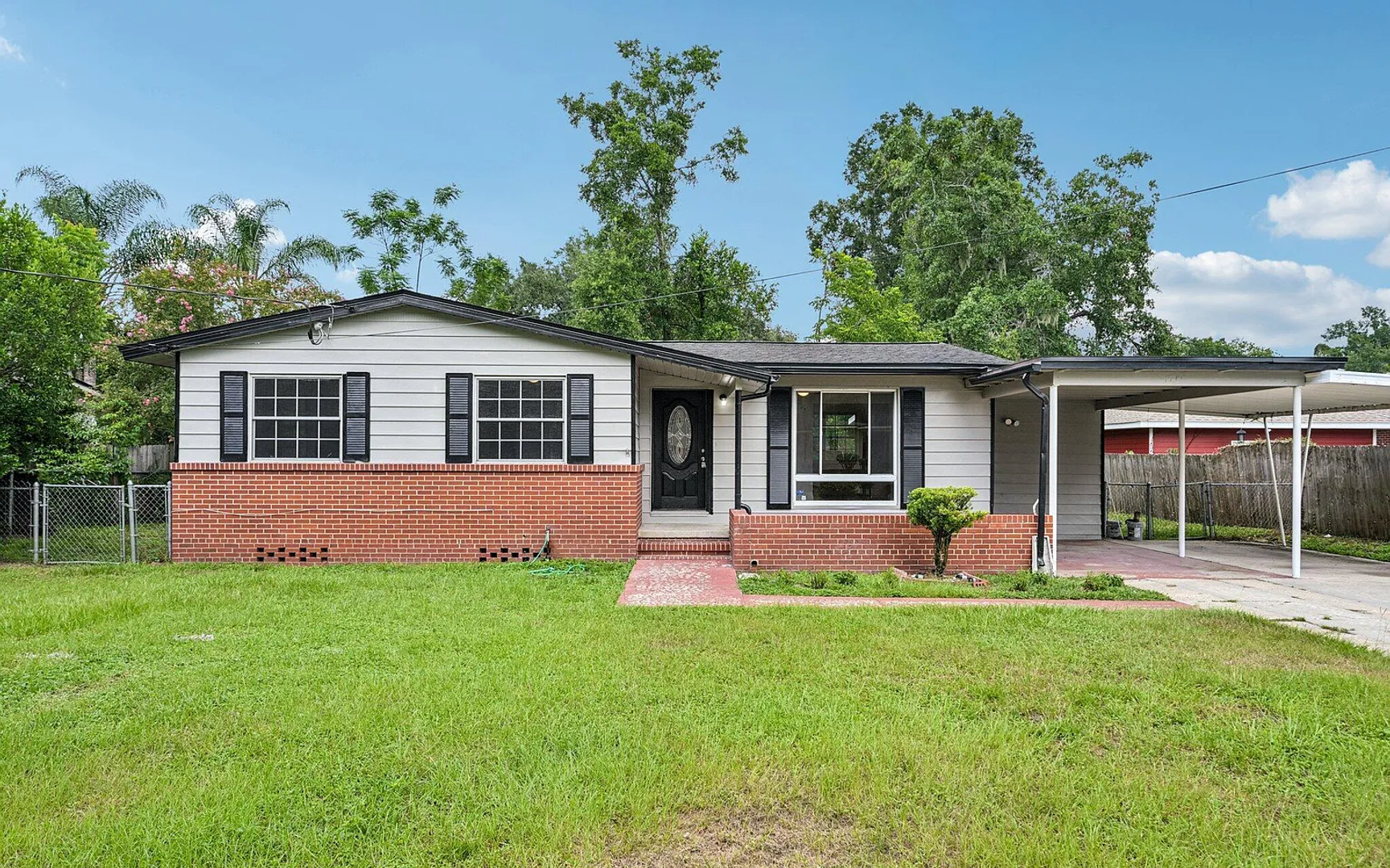 Jacksonville House: 6013 Woodside Dr