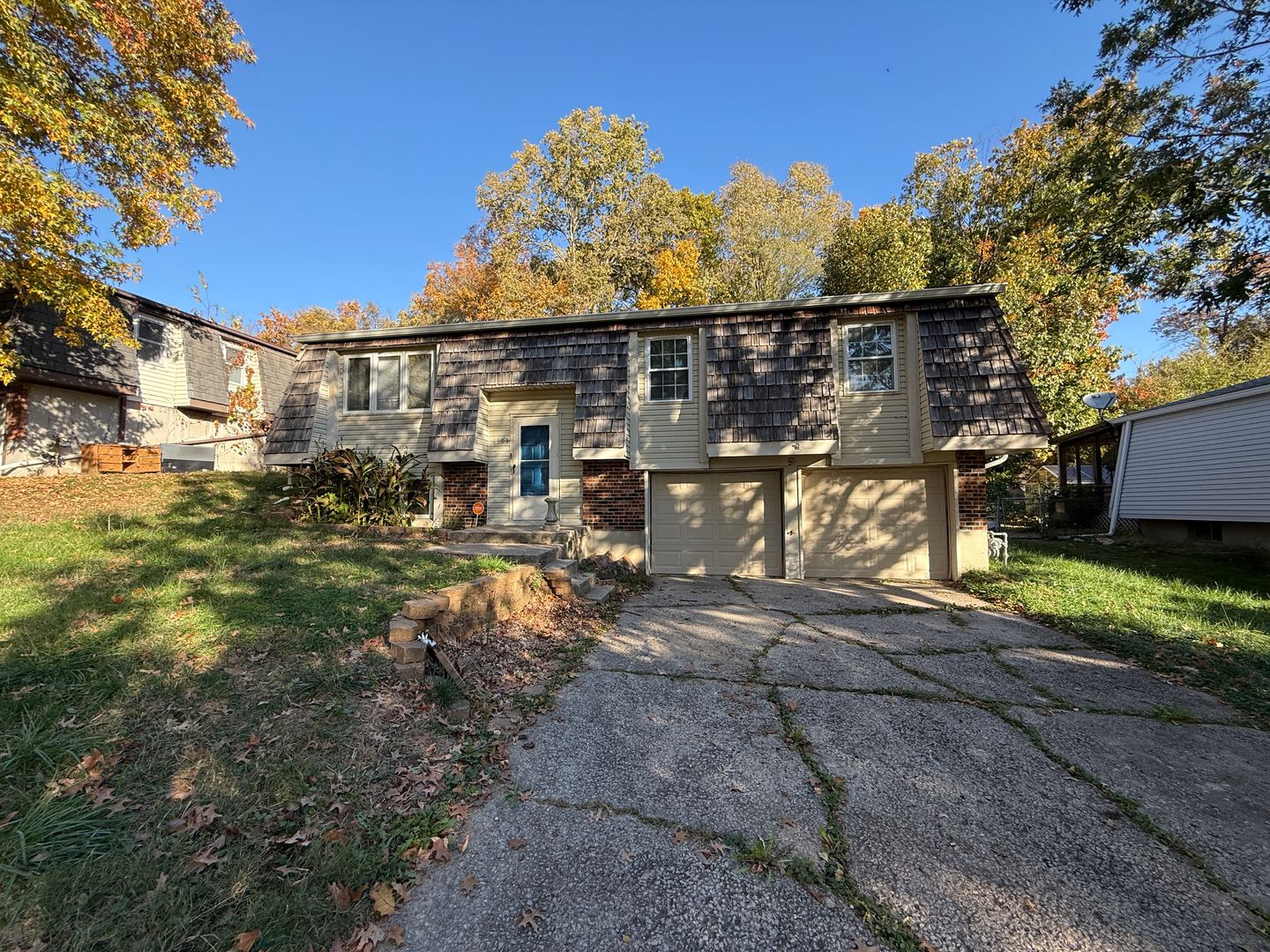 Kansas City House: 6104 NW 51st Ter