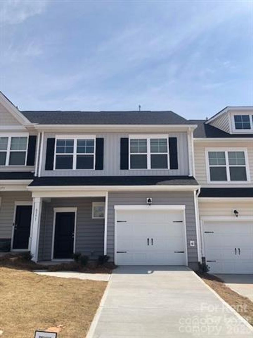 Terrell House: 8171 Sheffield Dr