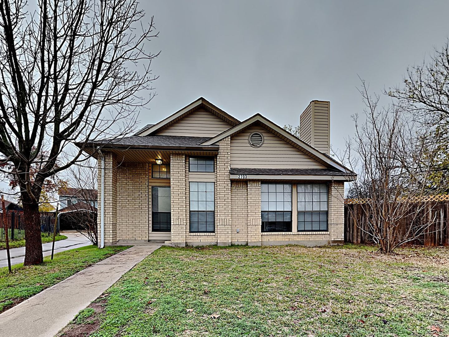 Dallas House: 2703 Oak Bend Ln
