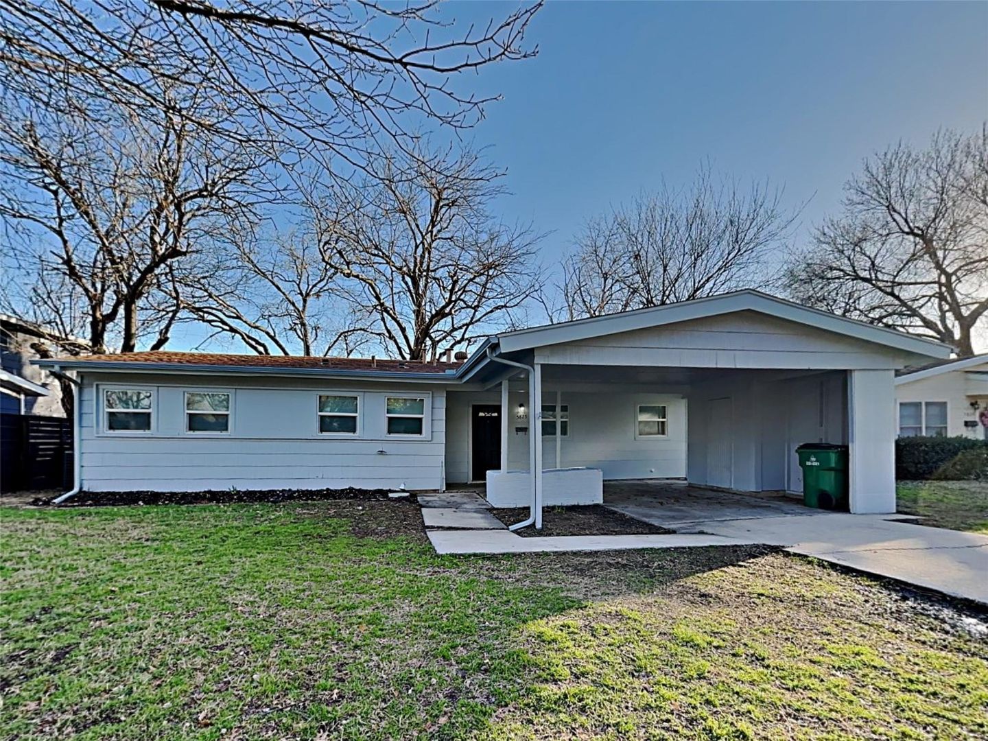 Westworth Village House: 5825 Aton Ave
