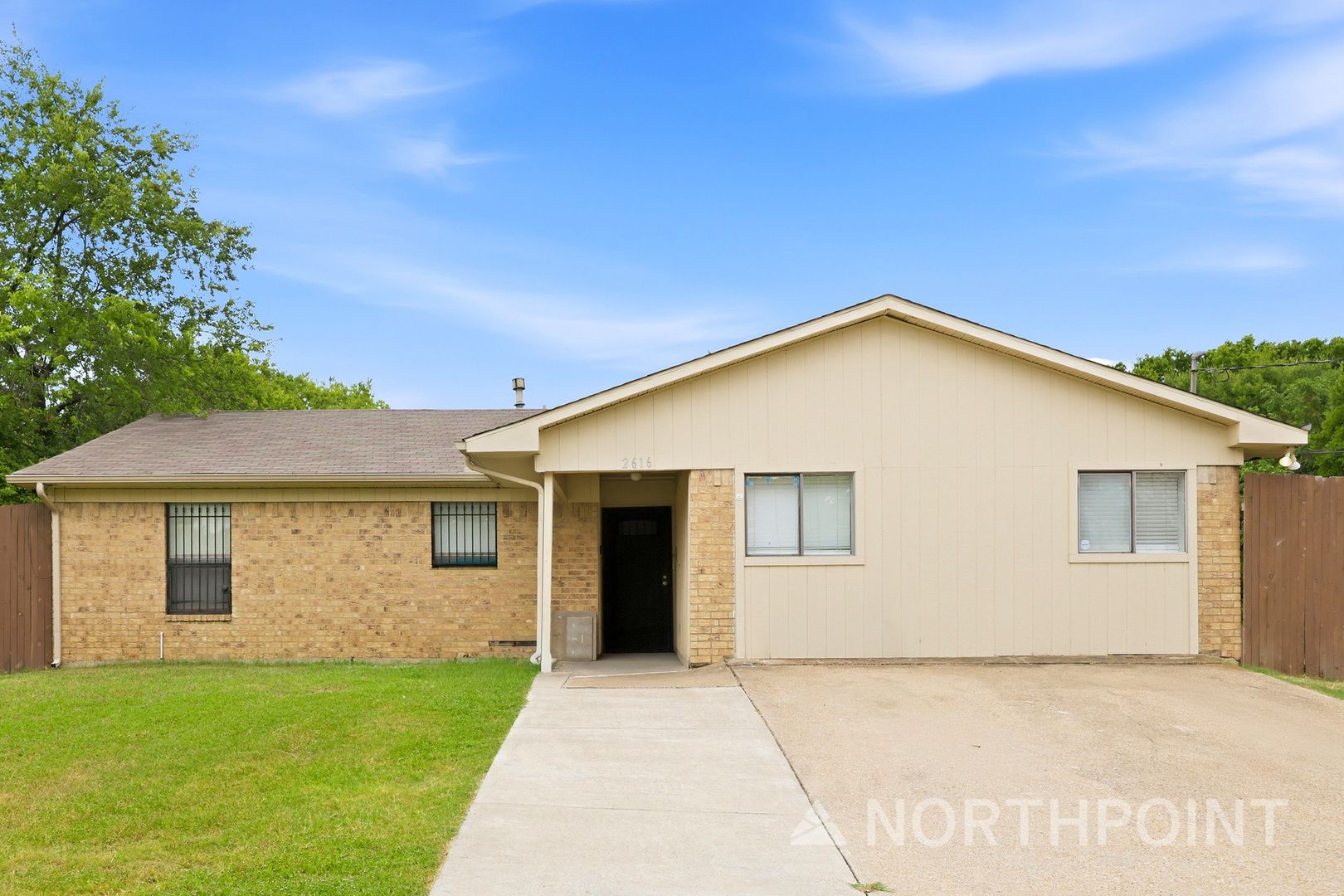 Dallas House: 2616 Alamain Dr