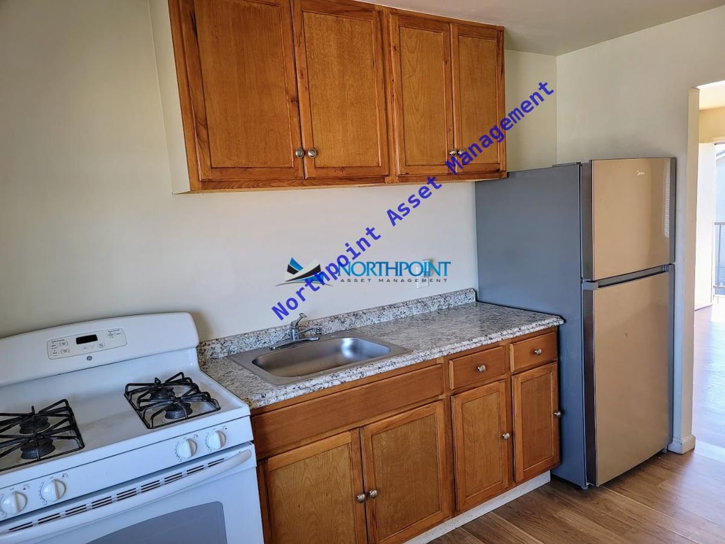 Sacramento Apartment: 3720-3740 Astoria St