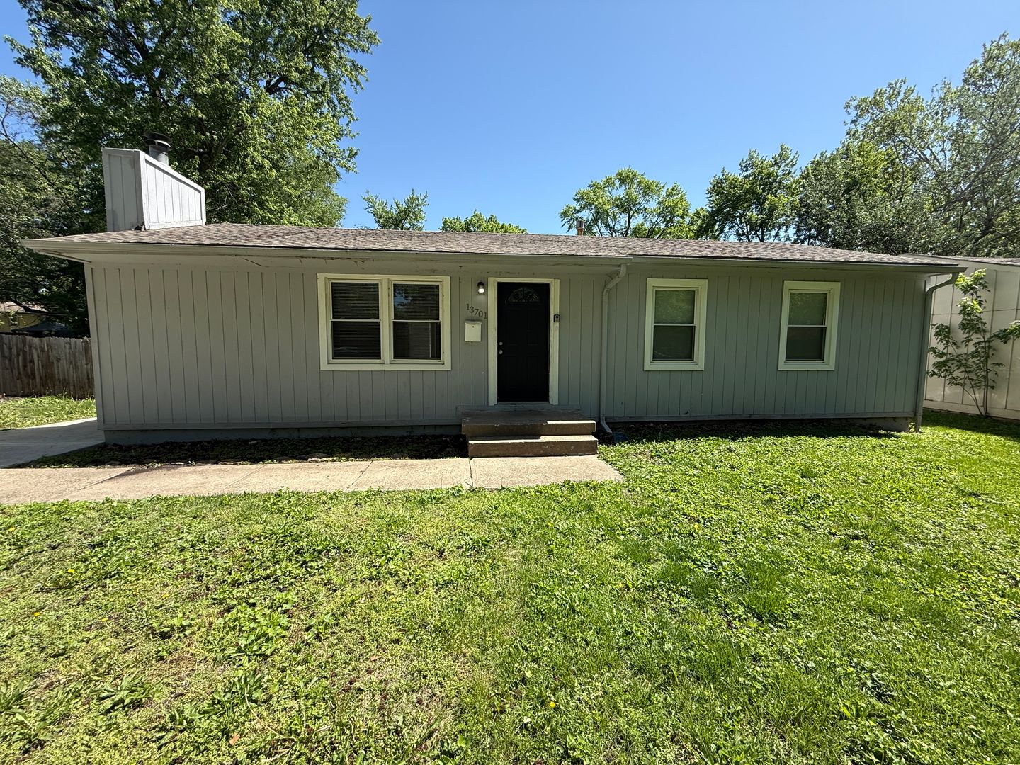 Grandview House: 13701 11th Ter