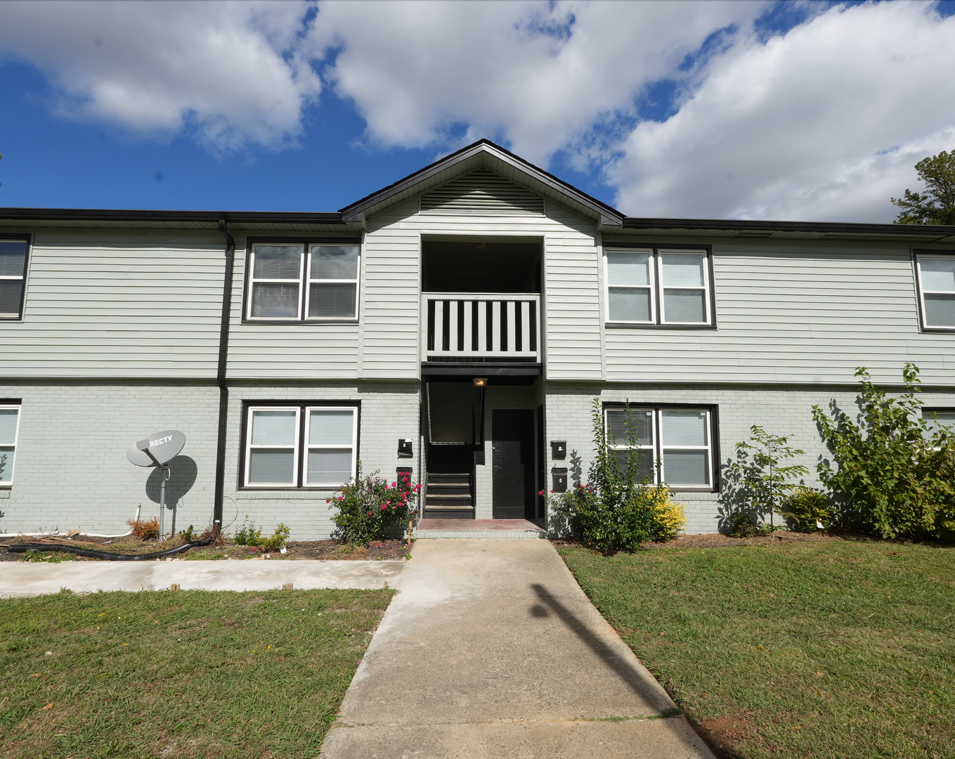 Charlotte Apartment: 2607 Cedarhurst Dr