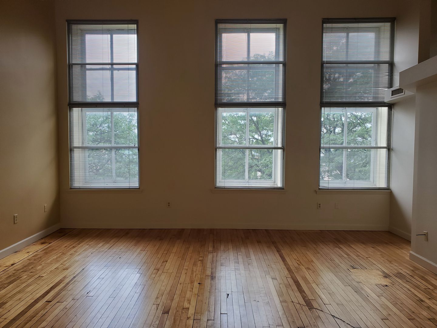 Lancaster Apartment: 45 N. Market St.