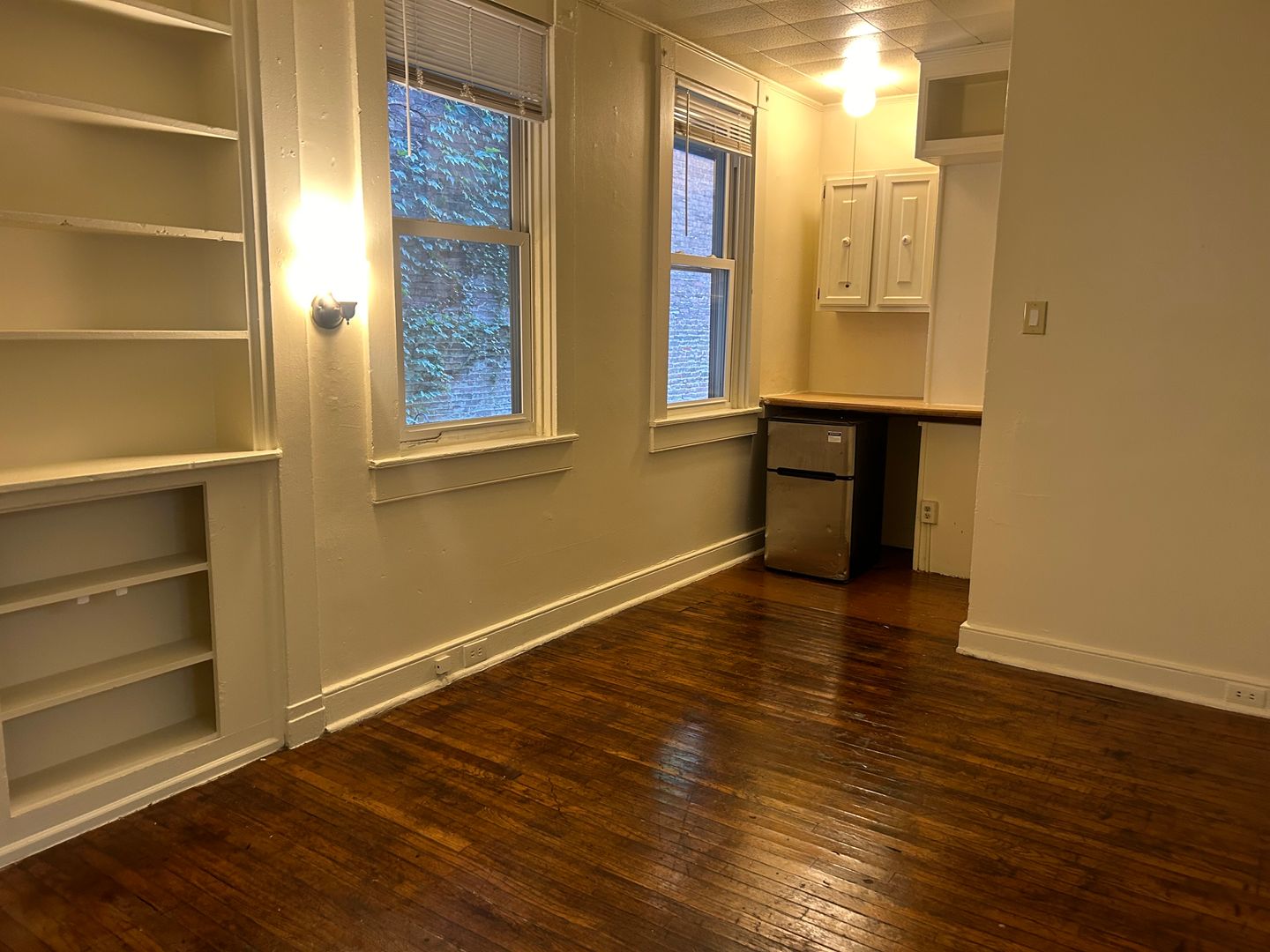 Lancaster Apartment: 232 W Chestnut Street