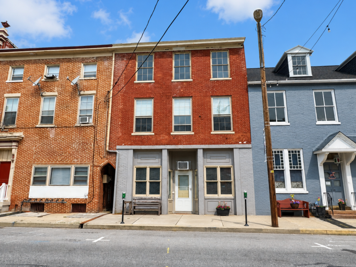 Marietta Apartment: 116 W. Market St.