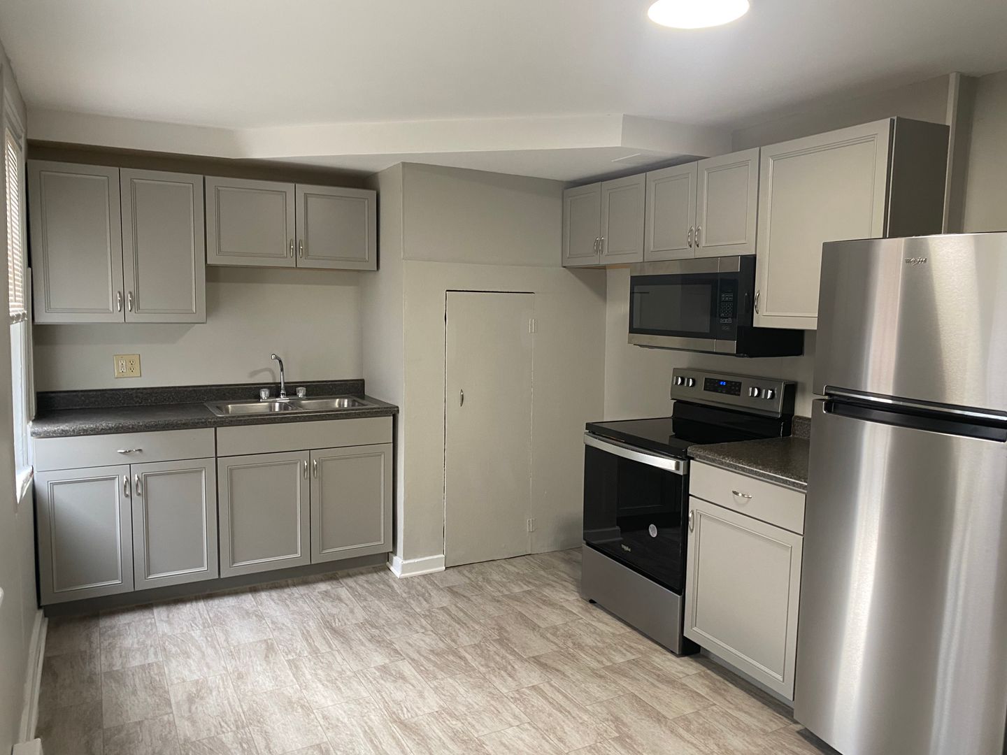 Lancaster Apartment: 430 S. Queen St.