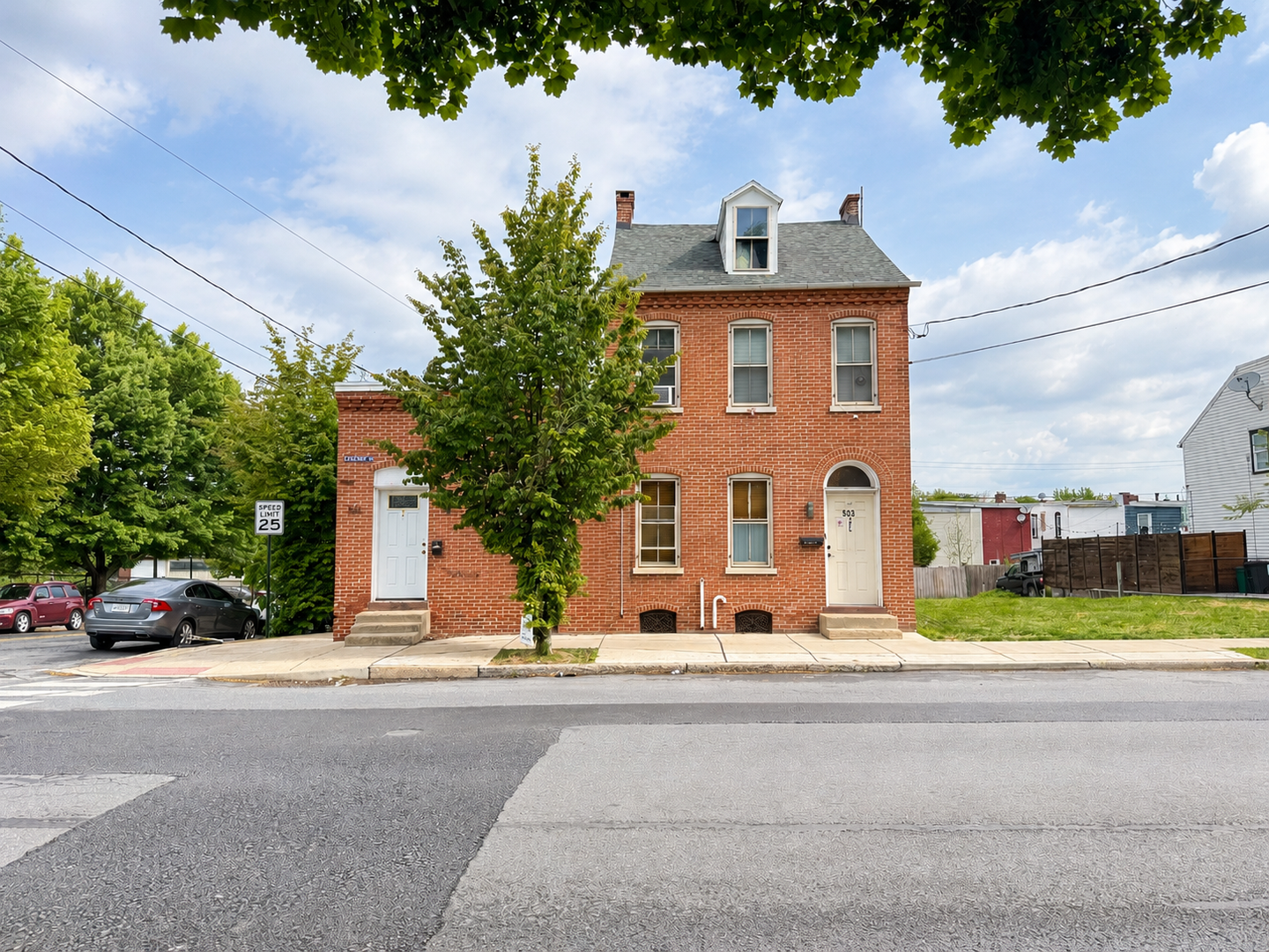Lancaster Apartment: 501-503 E. Chestnut St.