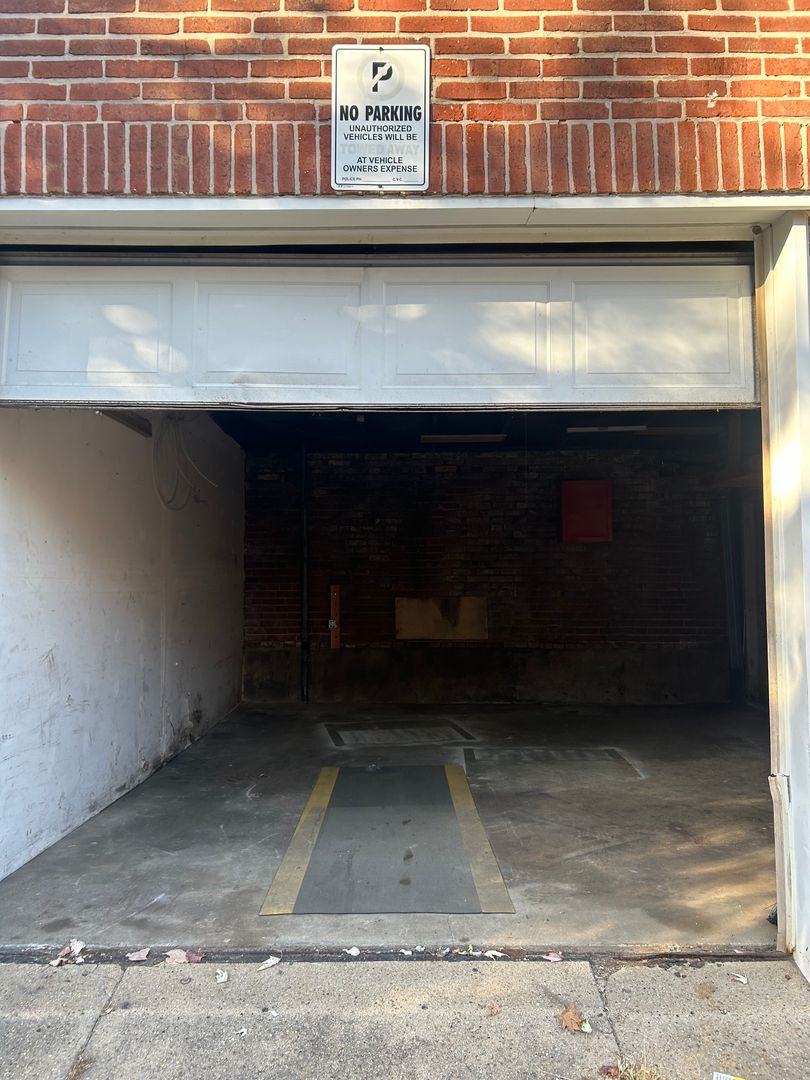 602 N. Plum St. Garage 1, Lancaster, PA 17602