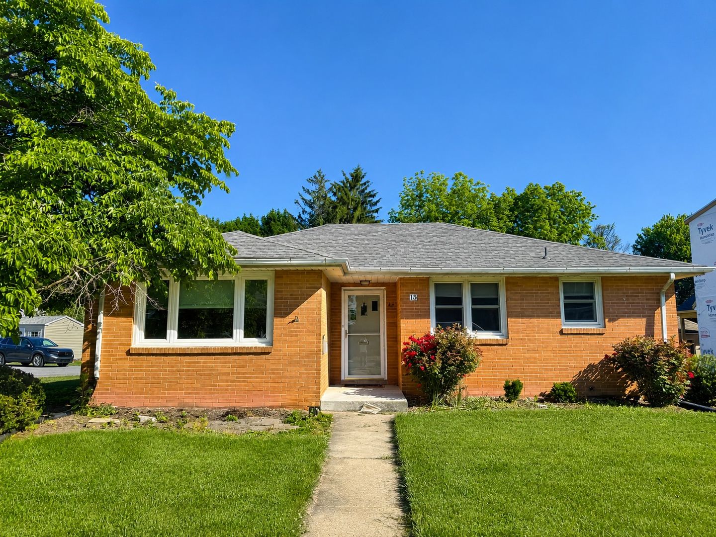 Lititz House: 15 E. Market St.