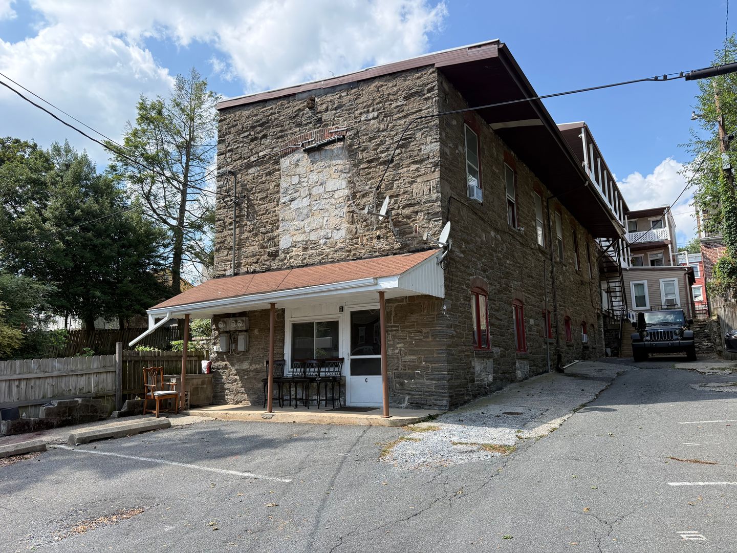 Lancaster Apartment: 523 E. Mifflin St.
