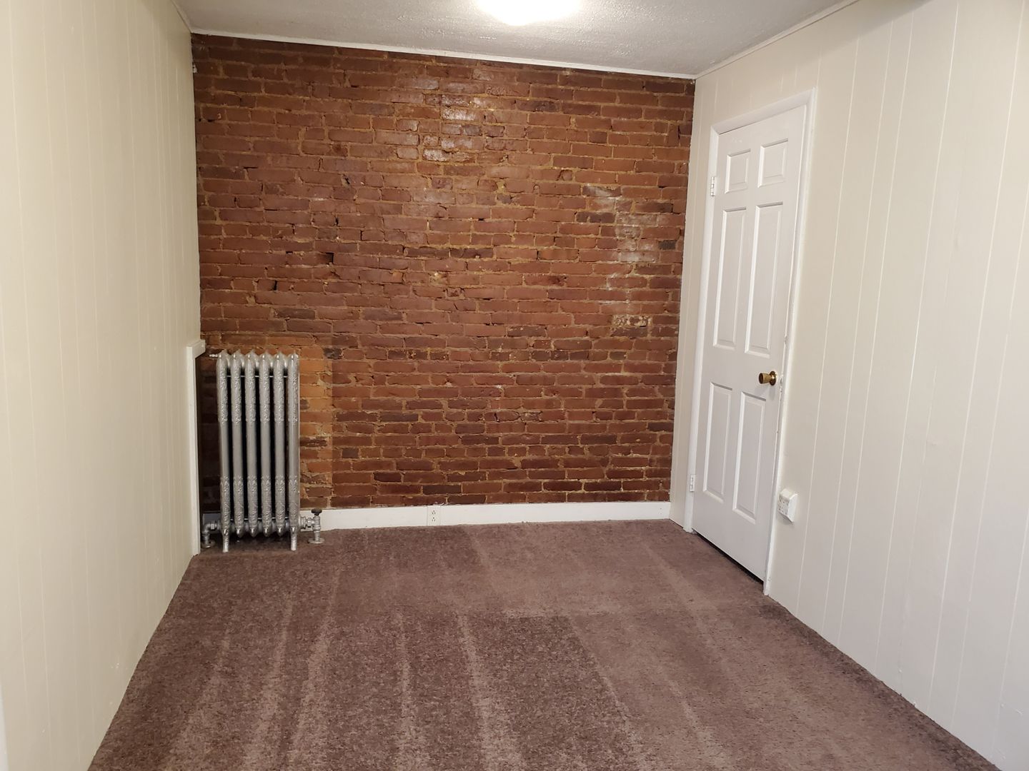 Lancaster Apartment: 443 W. Orange St.