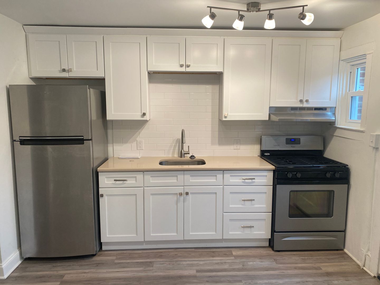 Lancaster House: 626 George St