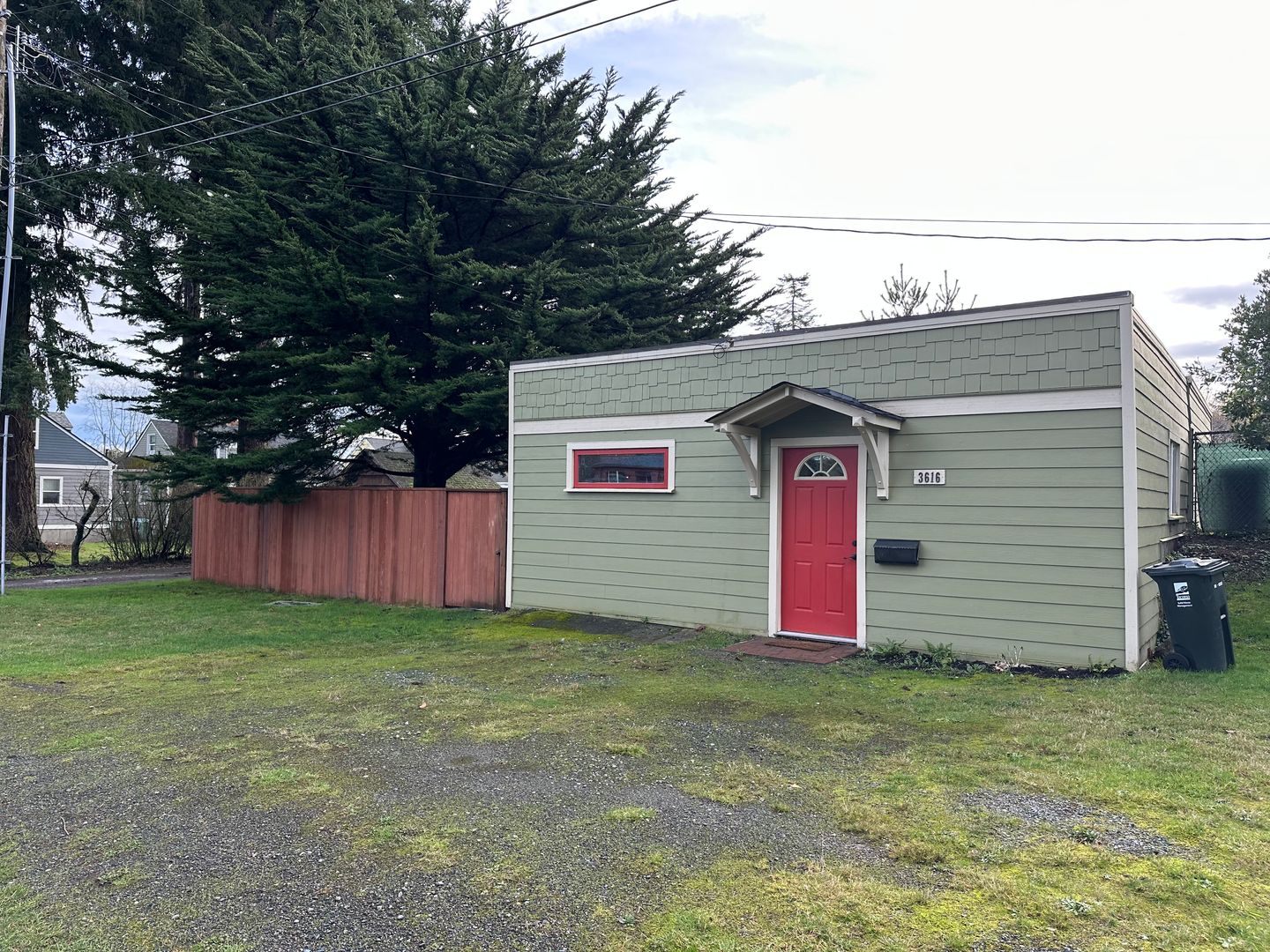 Tacoma House: 3616 N 11th St