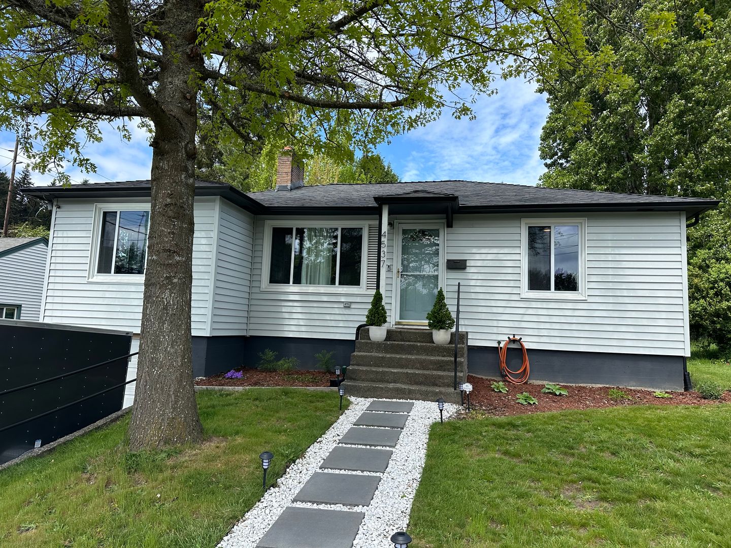 Tacoma House: 4537 S 11th St