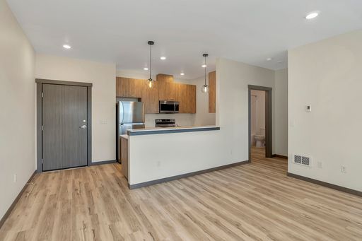 Listing photo thumbnail