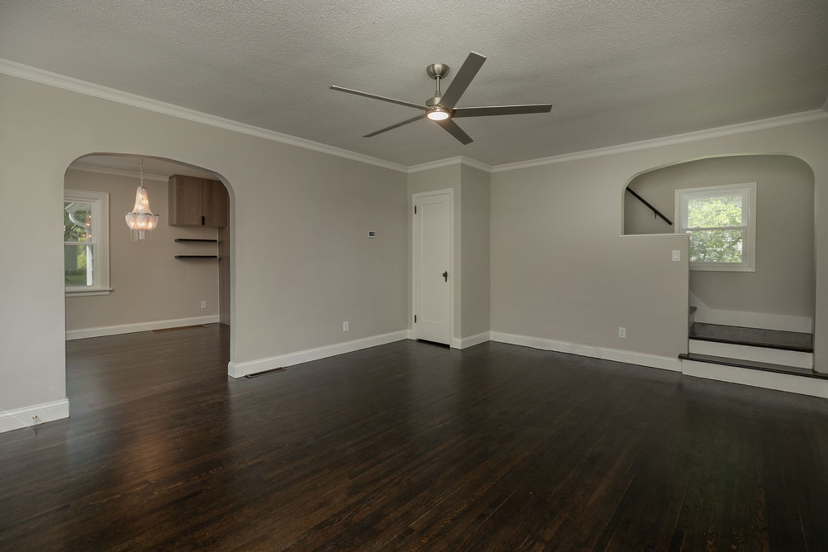 8 18th Ave SW 9 of 12