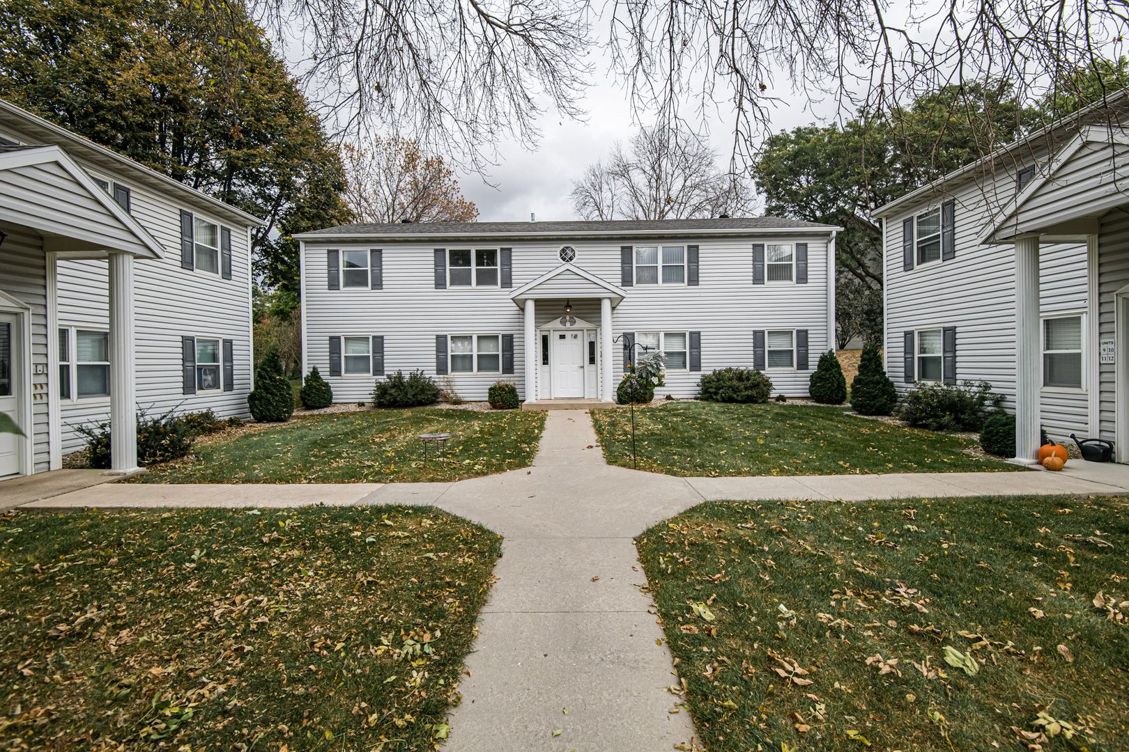 Rochester Apartment: 1901 26th Ave NW