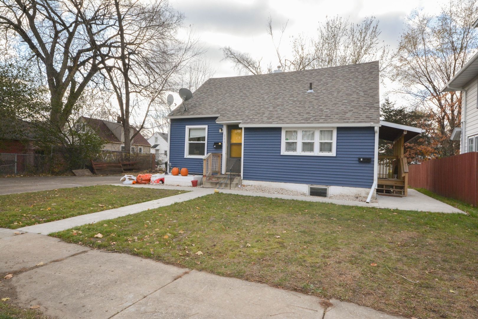 Rochester Apartment: 226 11th St SE