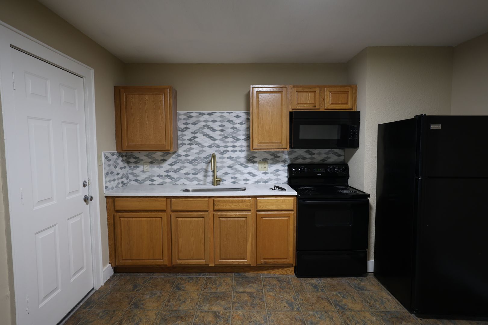 Wichita Apartment: 1213 Jackson