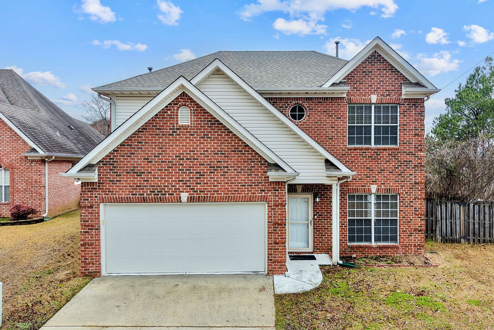 Birmingham House: 1048 Castlemaine Trail