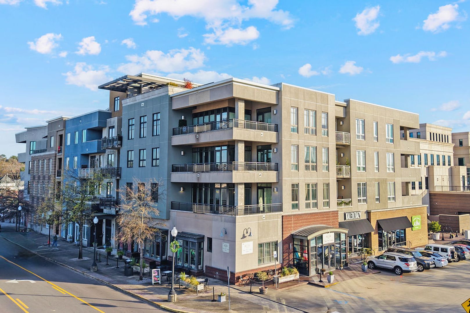 Homewood House: 1831 28 th AVENUE S. FLAT 470 N.