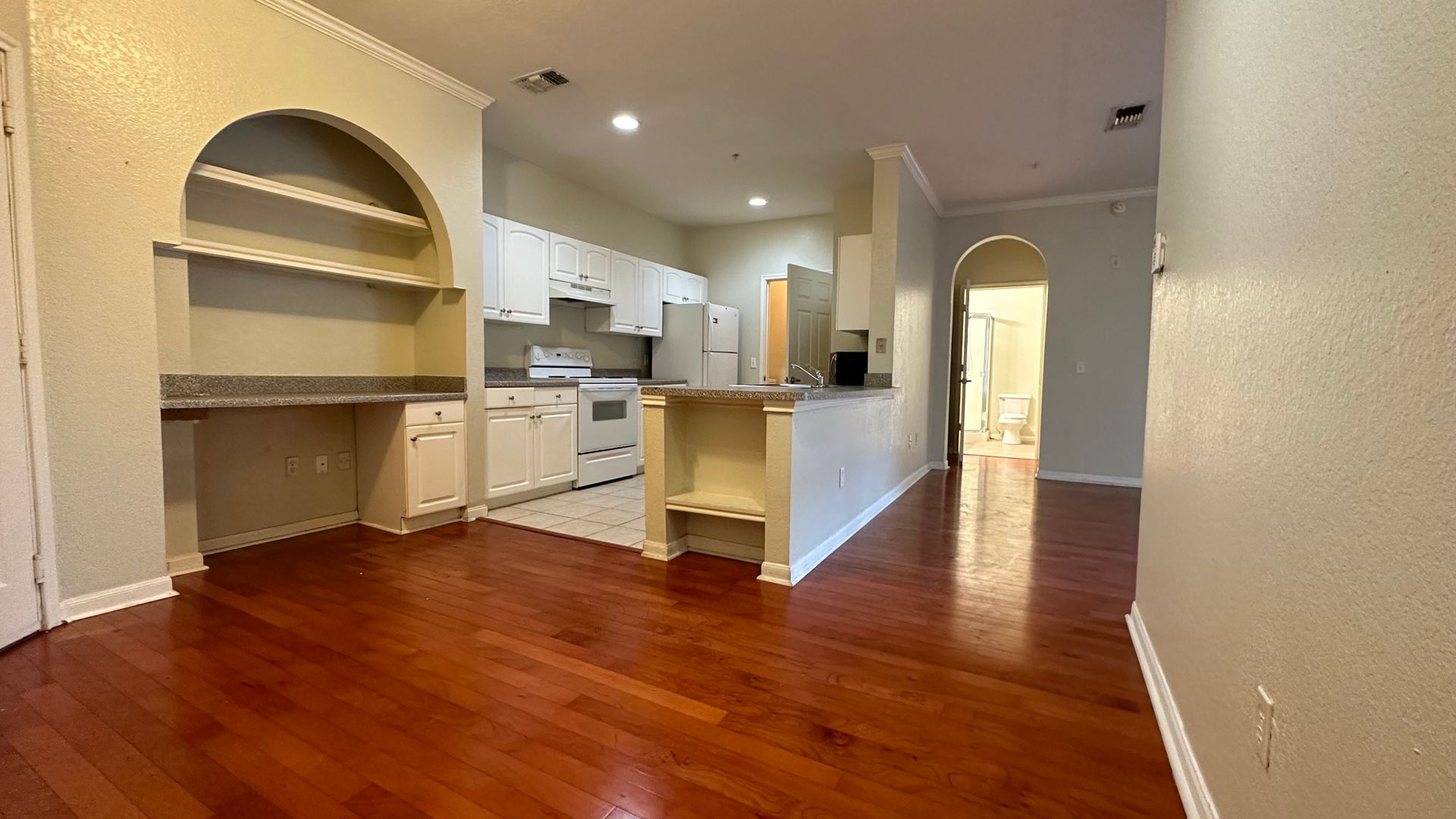Orlando Condo: 860 N. Orange Ave. #235