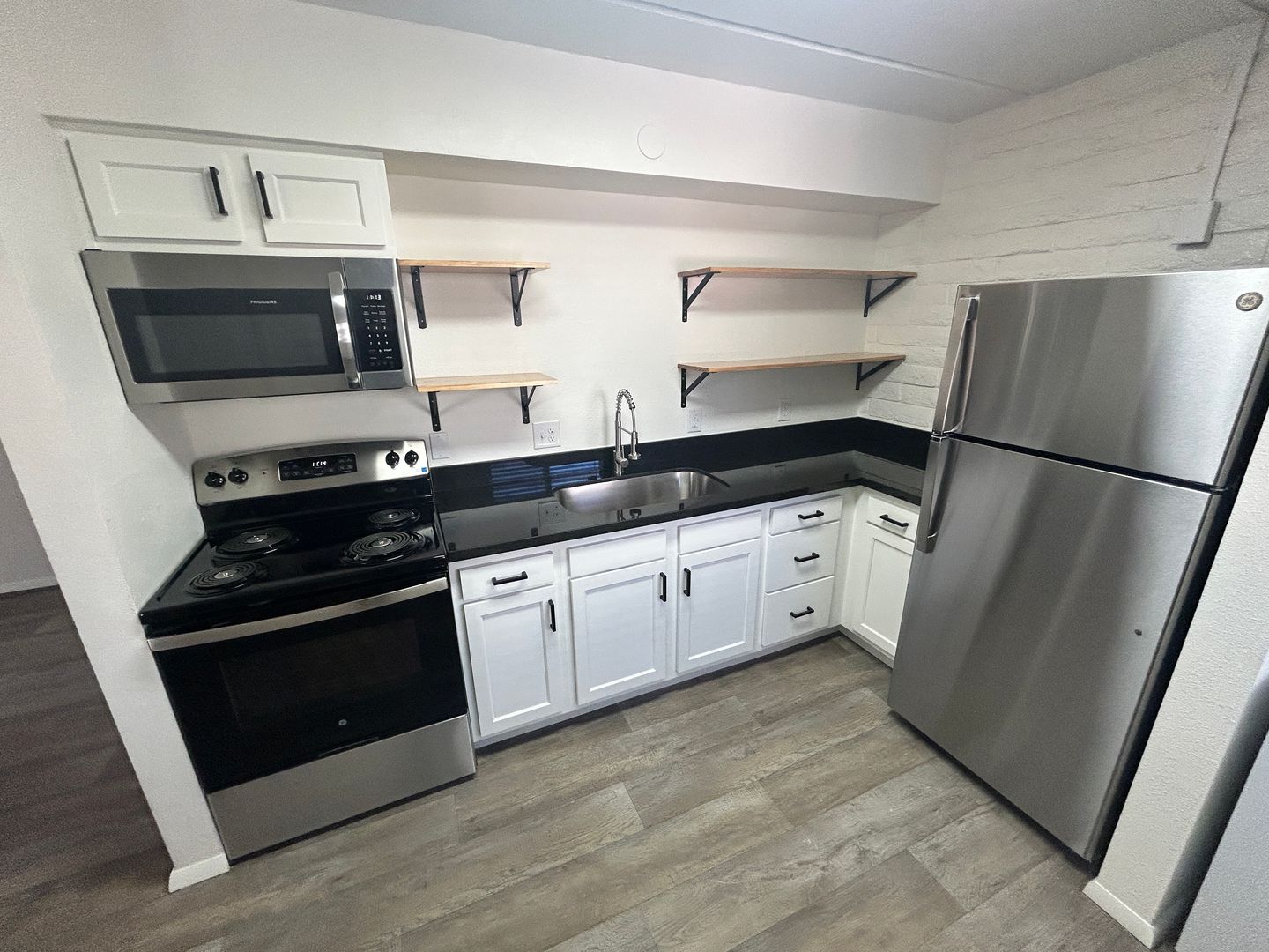 TUCSON Apartment: 1250 E 10TH ST