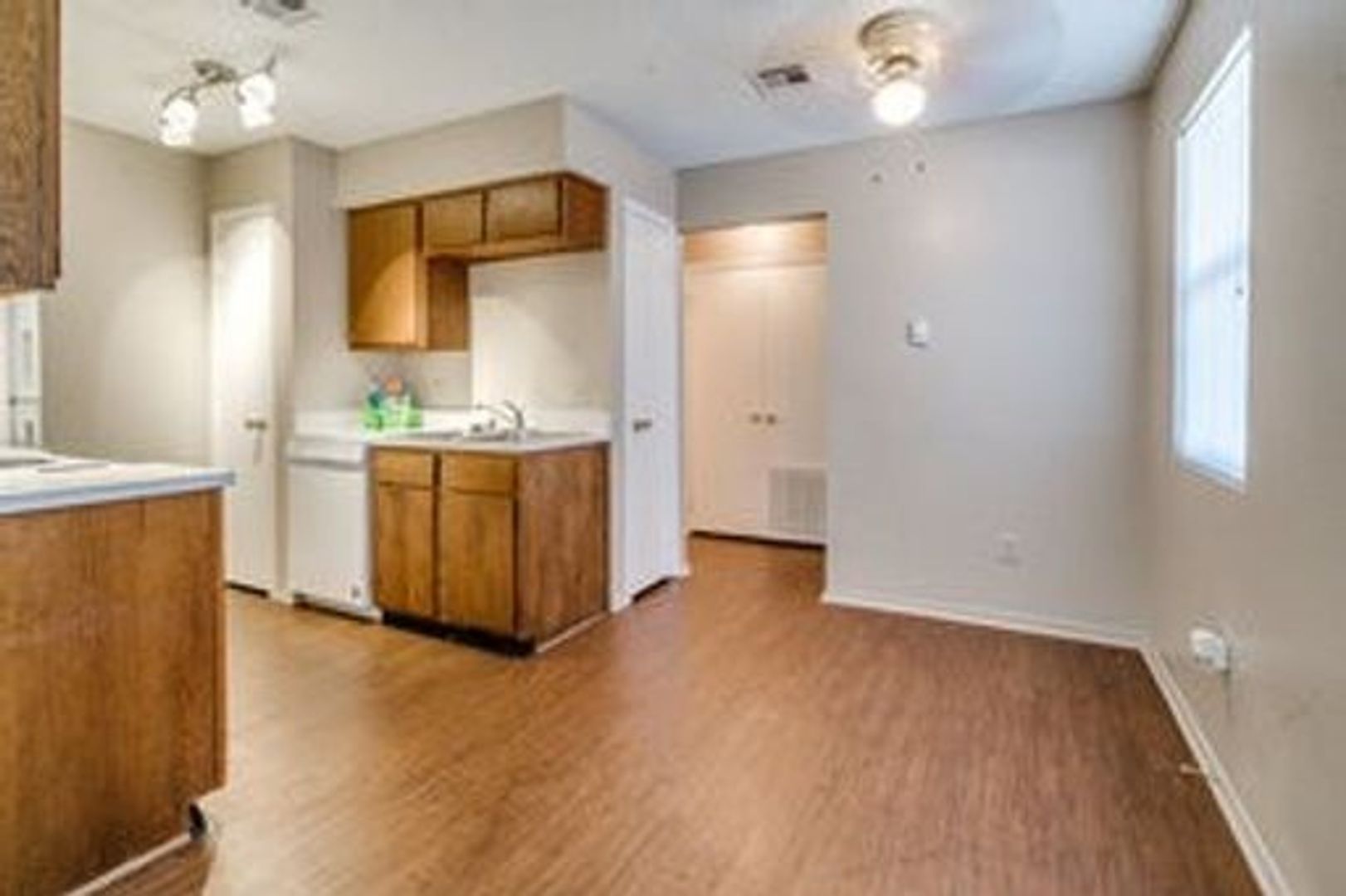 Norman Apartment: 4701 Heritage Place Drive