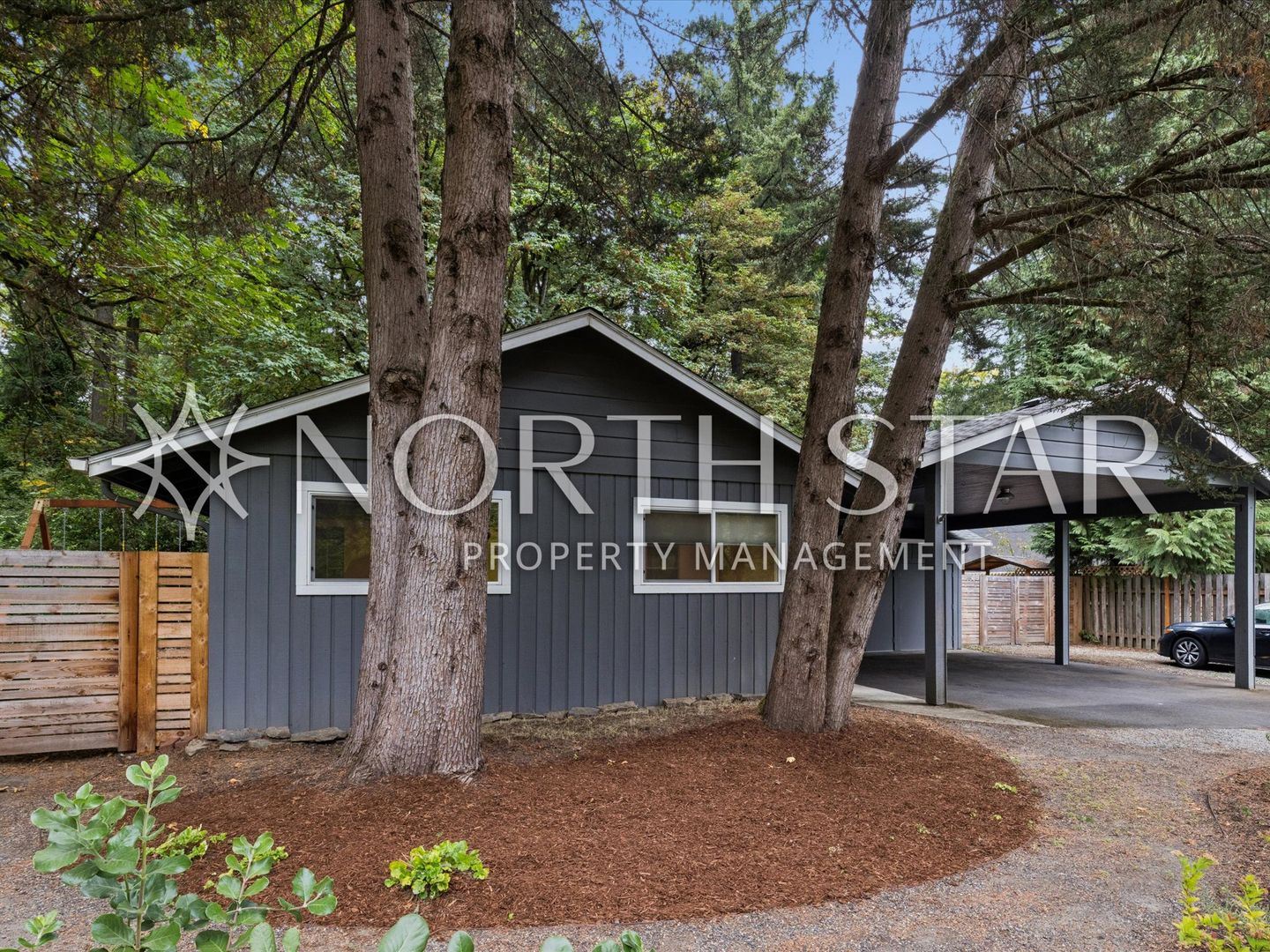 Lake Oswego House: 1899 Country Club Rd