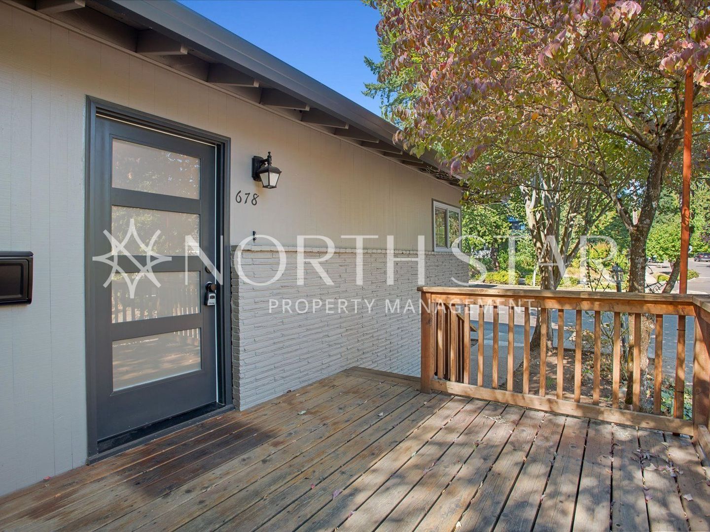 Lake Oswego Apartment: 678-688 3RD St.