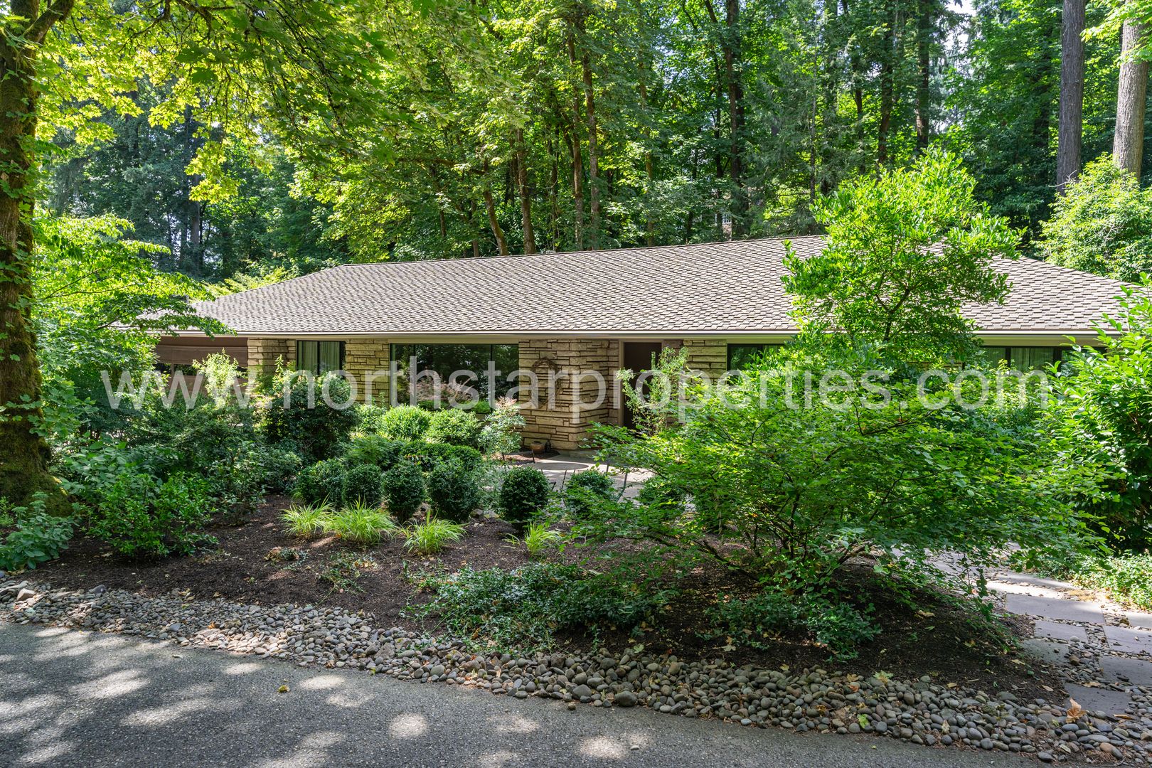 Lake Oswego House: 236 Pine Valley Road
