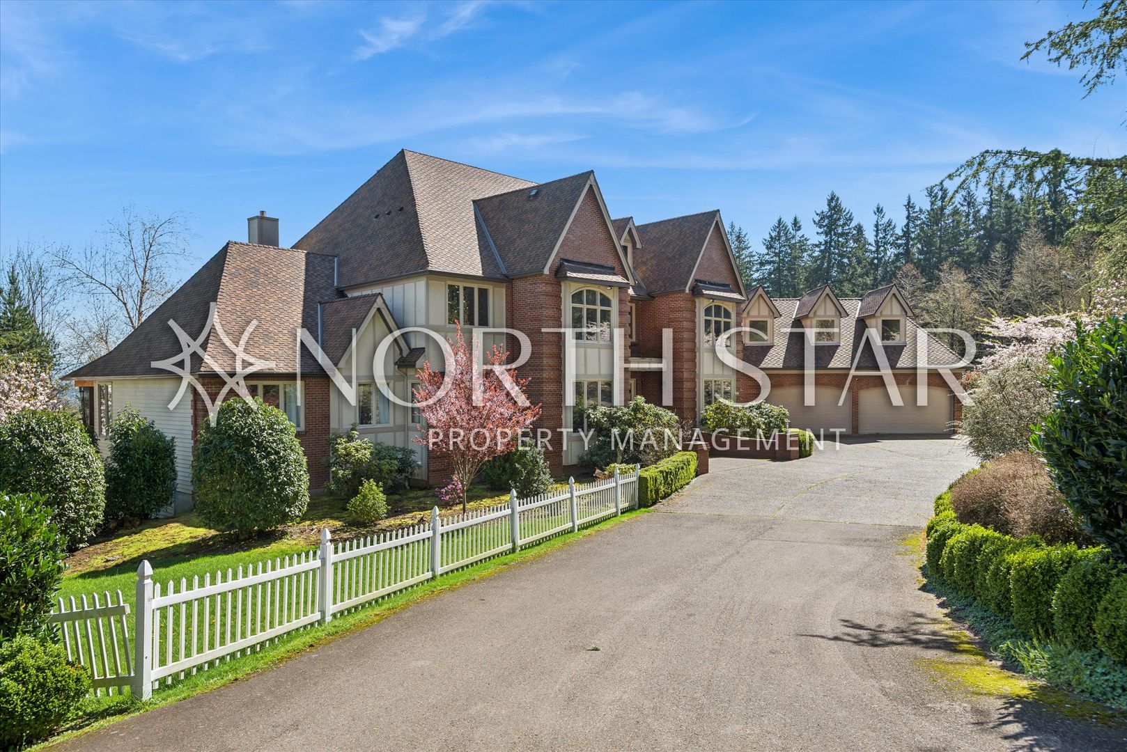 West Linn House: 24790 SW Big Fir Rd