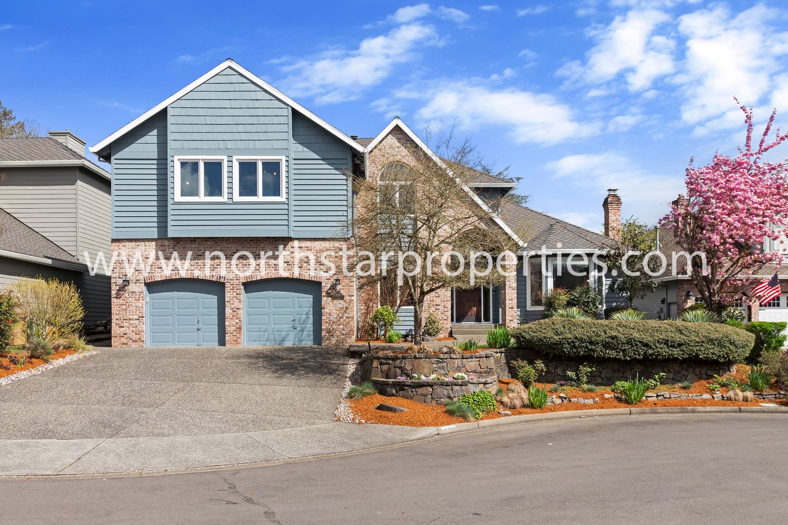 Lake Oswego House: 13330 Hidden Bay Ct
