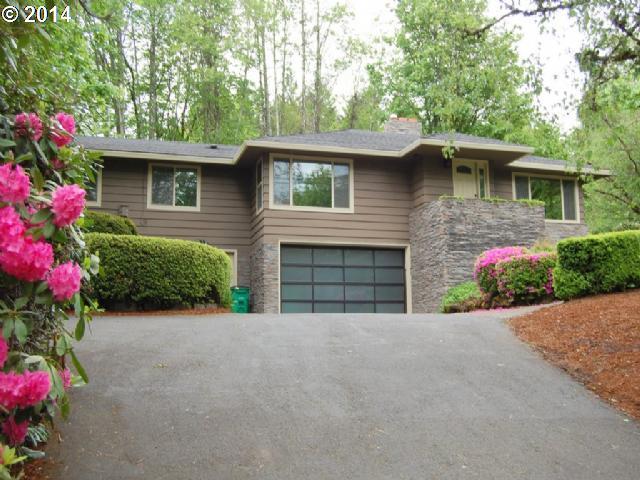 Portland House: 9940 SW Terwilliger