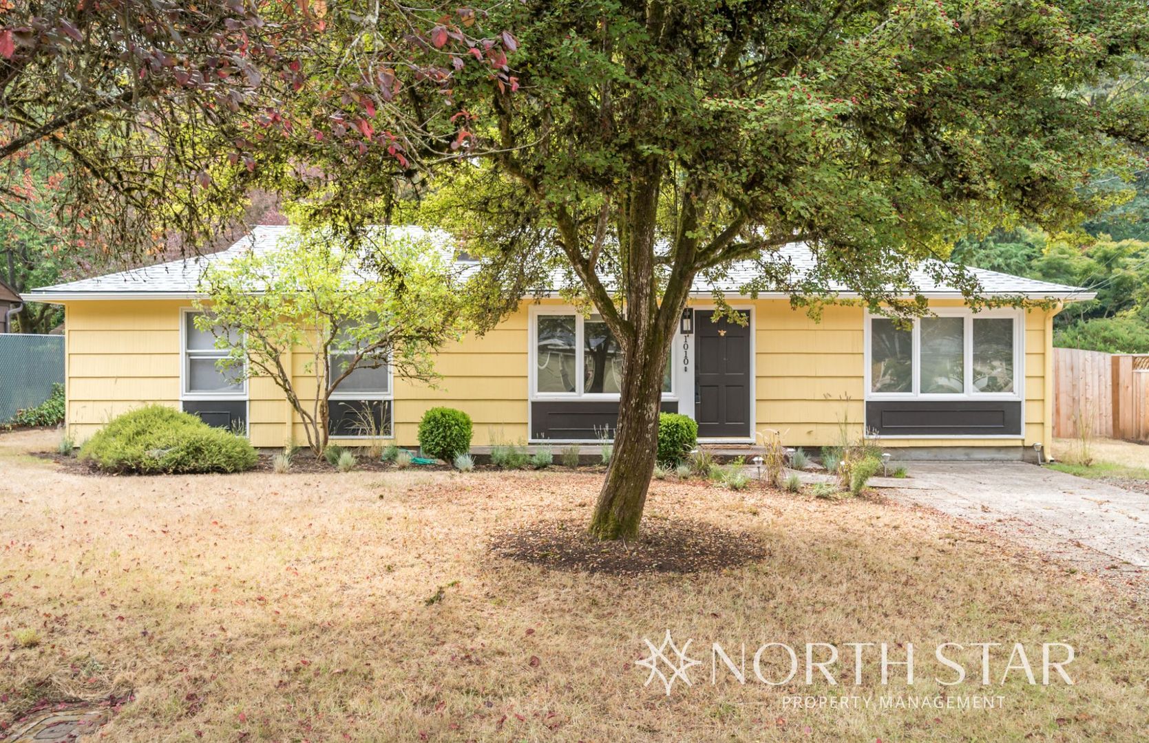 Lake Oswego House: 1010 Oak Terrace