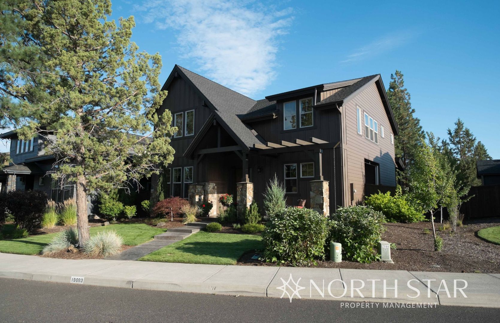Bend House: 19693 SW Harvard Pl