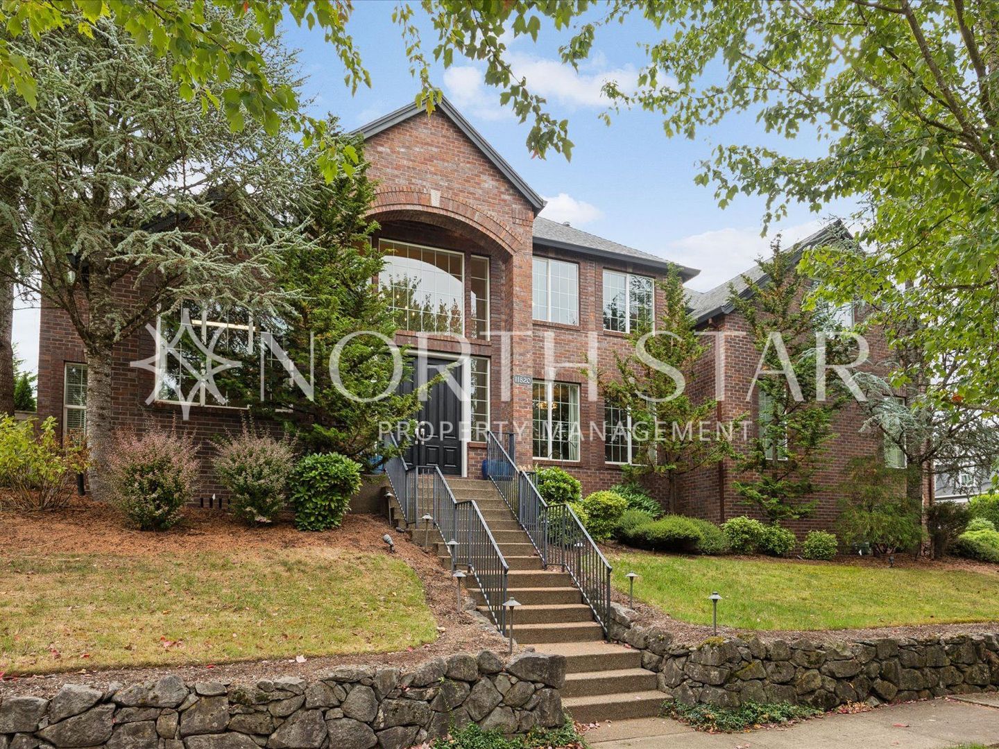 Happy Valley House: 11820 SE Catina Pl