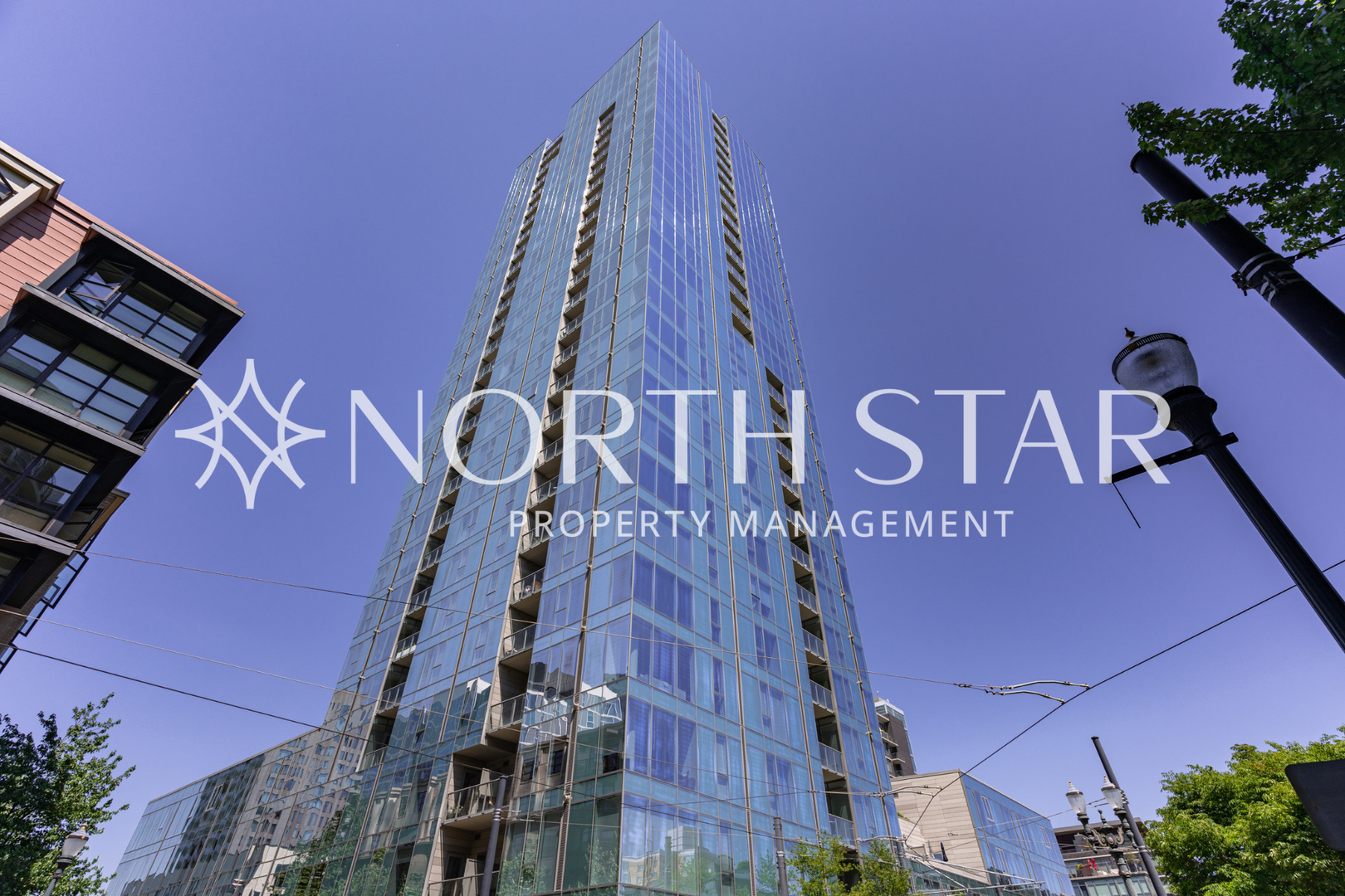 Portland Condo: 1075 NW Northrup #205