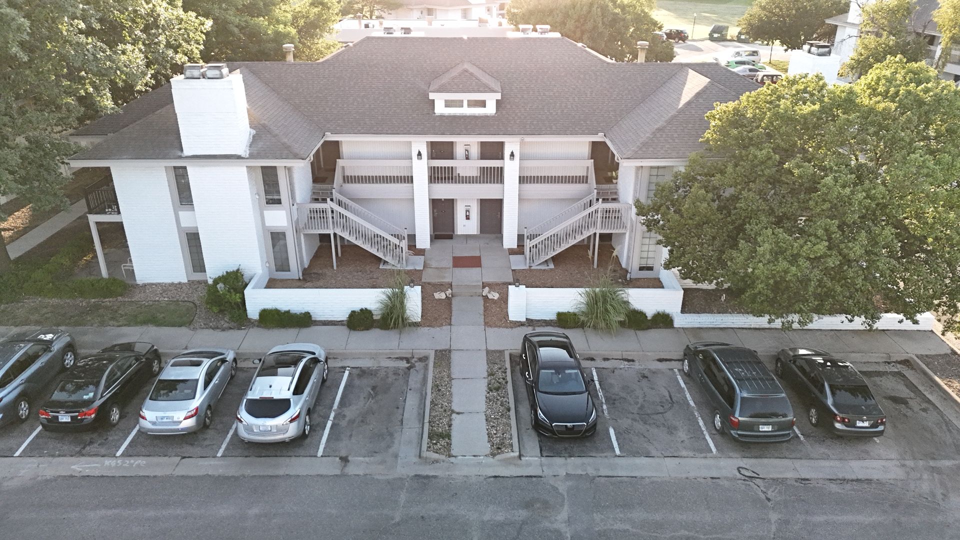 Wichita Apartment: 2280 North Tara Circle